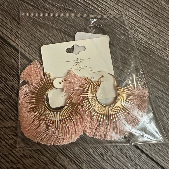 Stylish earrings - Picture 7 of 9